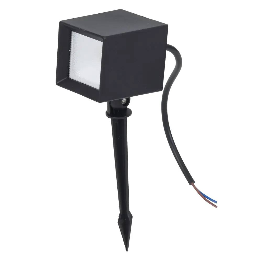ESPETO JARDIM CUBO 5W