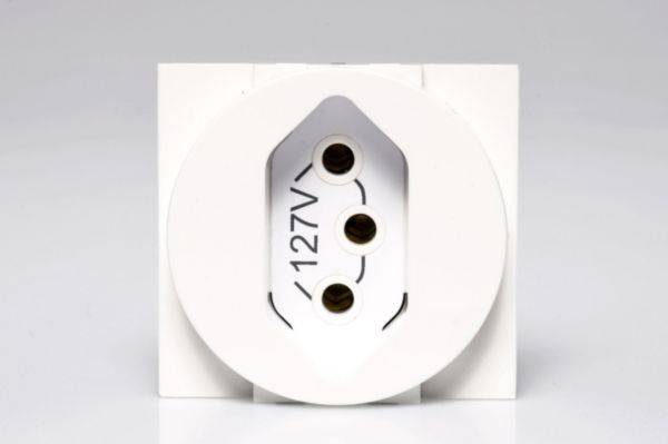 Pc 2P+T 10A 250V 2M B