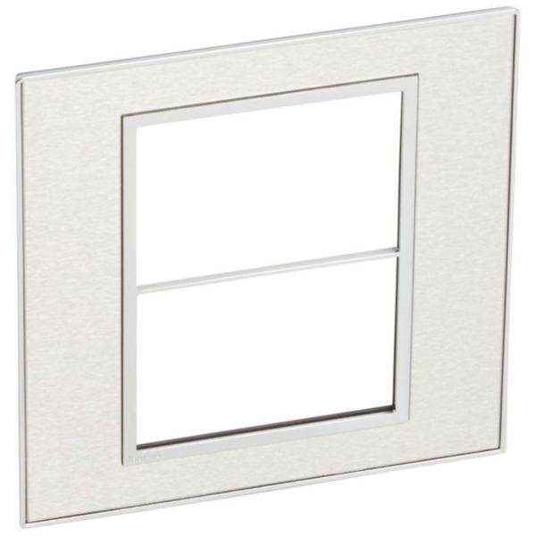 Arteor - Placa 2x3 modulos 4x4inches - Aço inoxidável escovado - Instalação à face - Proteção IP40